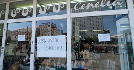 Likwidacji sklepów coraz mniej. Przybywa warzywniaków i piekarni
