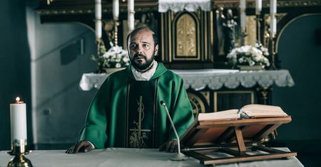 Marcin Makowski: ”Kler”, czyli zmarnowana szansa Kościoła