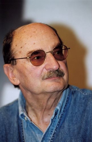 "Kontakt z nim był raczej trudny". Sławomir Mrożek we wspomnieniach