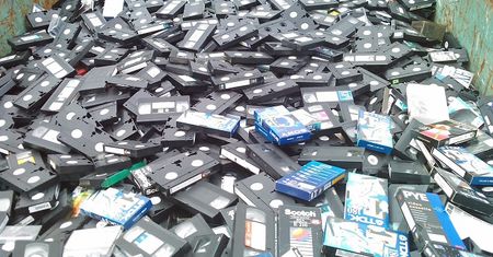 Rzeczy, które robiliśmy w latach dziewięćdziesiątych. Nagrywanie na kasety, Tamagotchi, granie na automatach