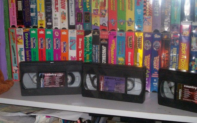 W tym roku na Allegro sprzedało się ok. 2000 sztuk kaset. Na niektórych można nieźle zarobić