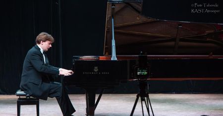 Trio Primitivo i Grzegorz Niemczuk oczarowali Chińczyków. Muzyczne emocje podczas "Festiwalu Polskie Kręgi Sztuki w Chinach"