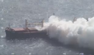 Ogromny pożar na pokładzie brytyjskiego masowca MV Cheshire. Przez dwa tygodnie nie można było go ugasić