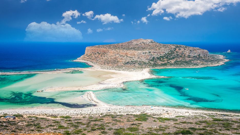 Kreta zachwyca błękitnymi lagunami i czystymi plażami aż po horyzont