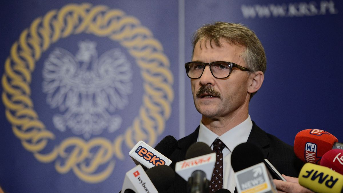 Leszek Mazur, przewodniczący KNF.