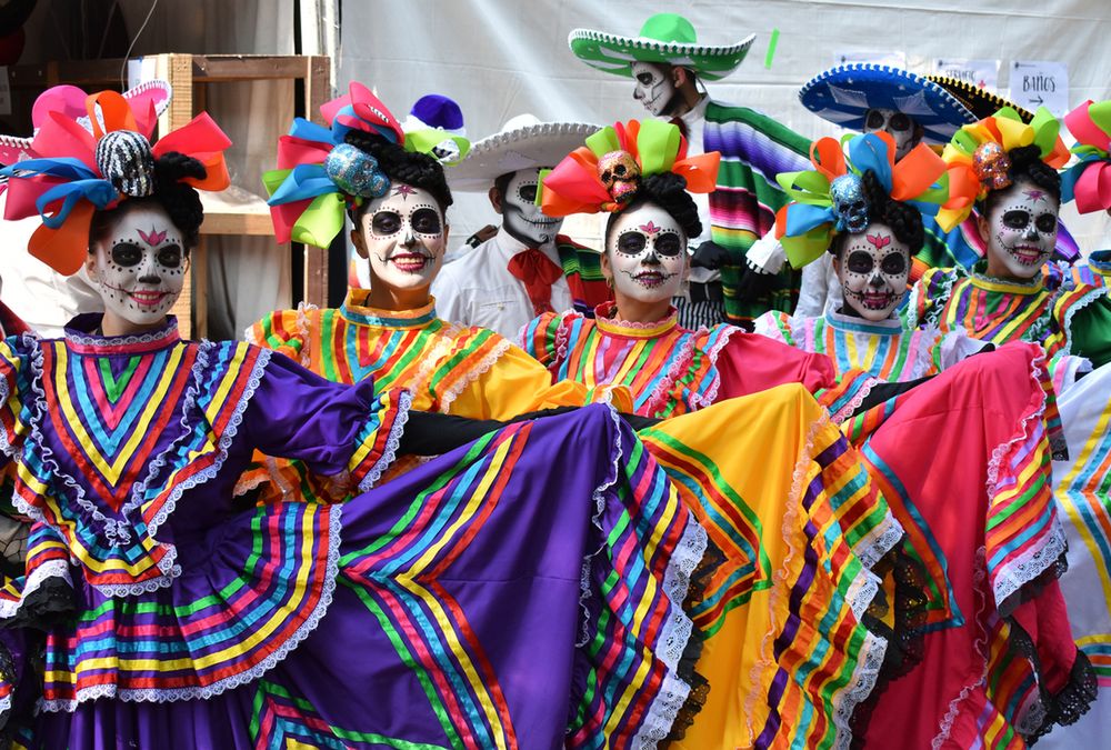 Día de Muertos, czyli refleksja i dobra zabawa. Tak obchodzą ten wyjątkowy dzień w Meksyku  