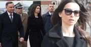 Andrzej Duda i Marta Kaczyńska z rodziną przybyli na grób Lecha i Marii Kaczyńskich! Zieliński nie odstępował żony na krok!