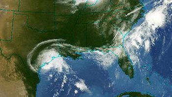 Huragan na zdjęciu satelitarnym