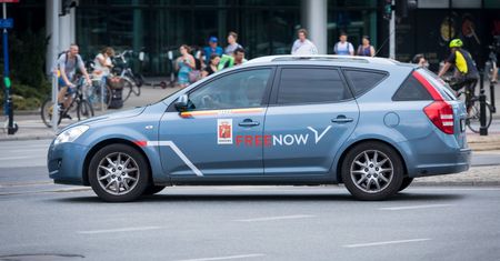 FreeNow jak Uber. Firma dopuściła kierowców bez licencji taxi