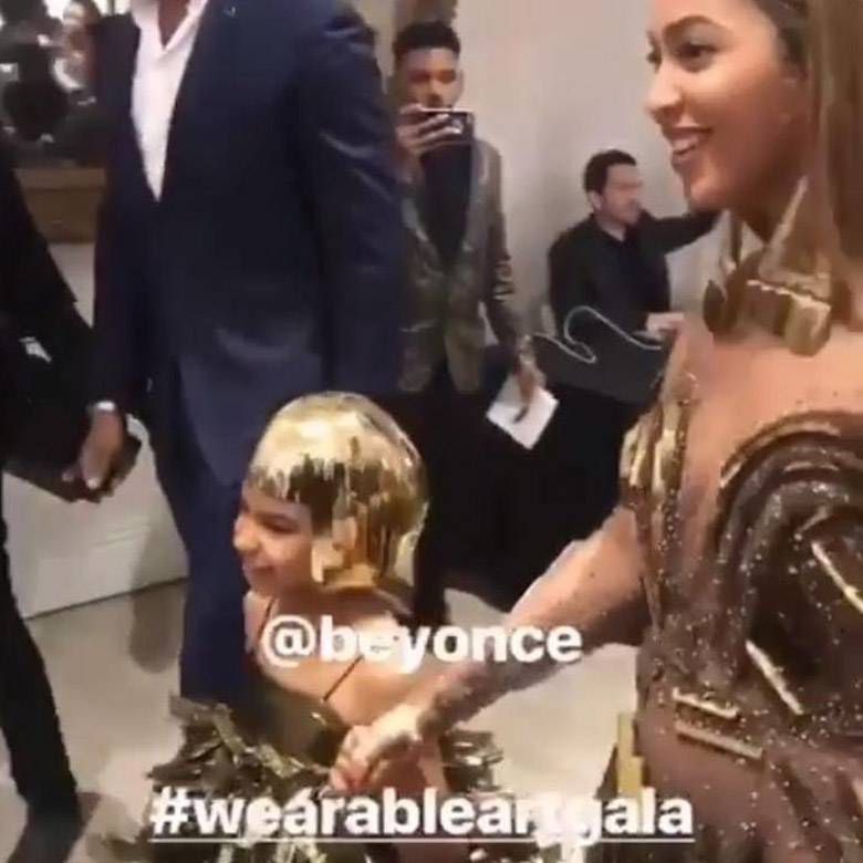 Beyonce z córką Blue Ivy na licytacji