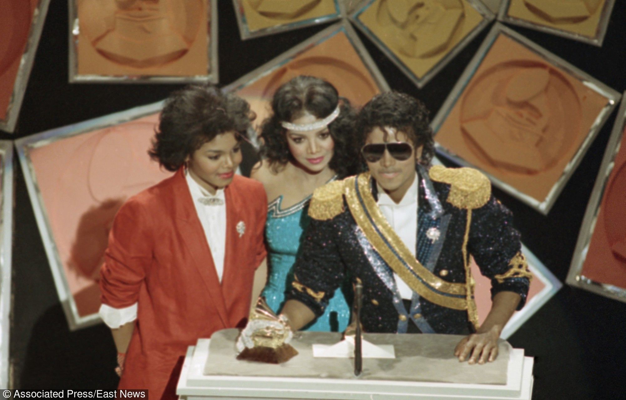 Janet, La Toya i Michael Jackson, 1984 