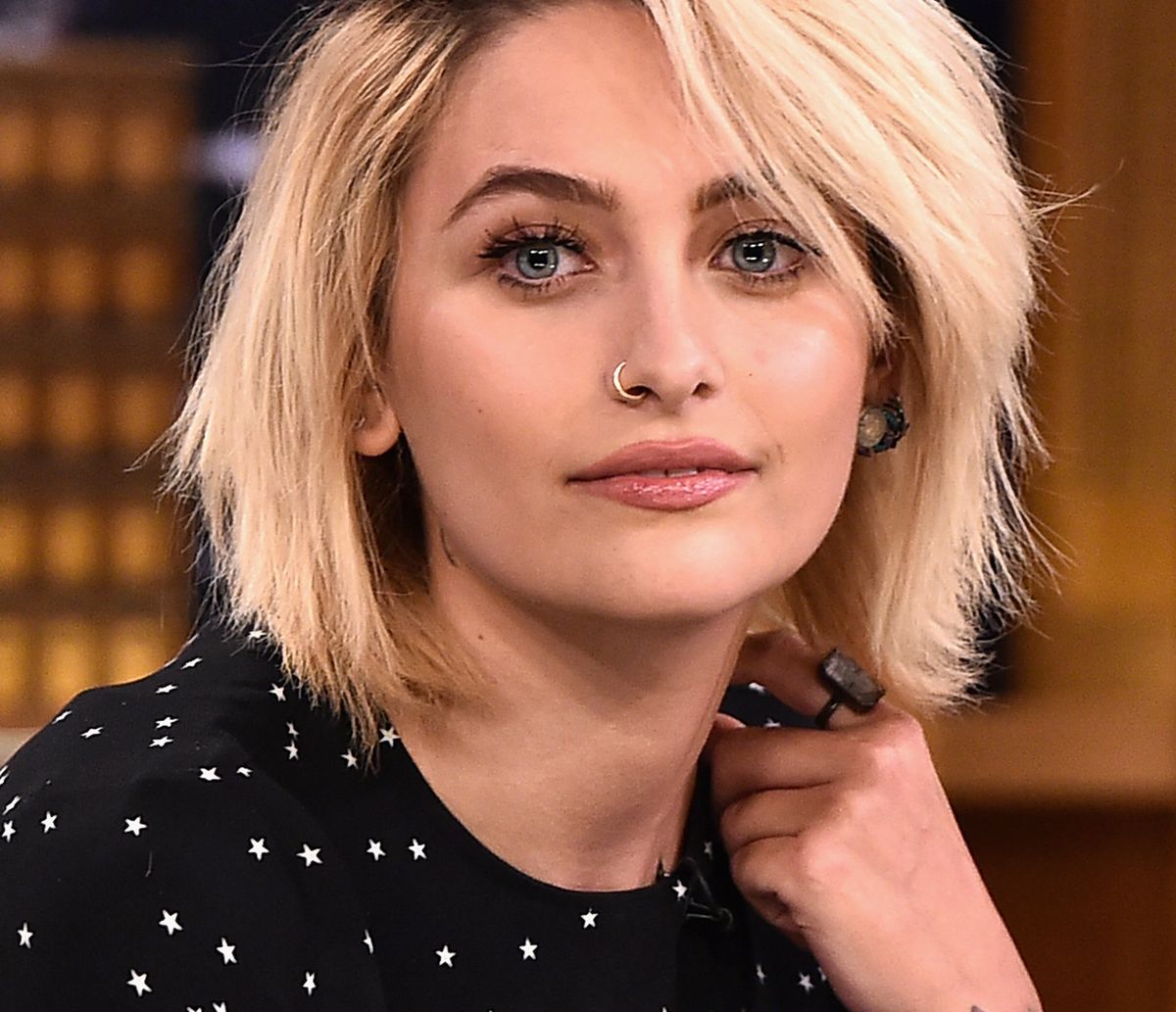 O tacie słyszy: pedofil. Paris Jackson nigdy nie miała łatwo