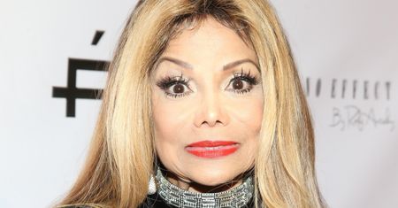 La Toya Jackson: ofiara operacji plastycznych. Poprawia urodę od 40 lat