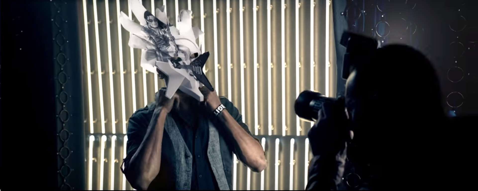 Michael Jackson - Behind the Mask