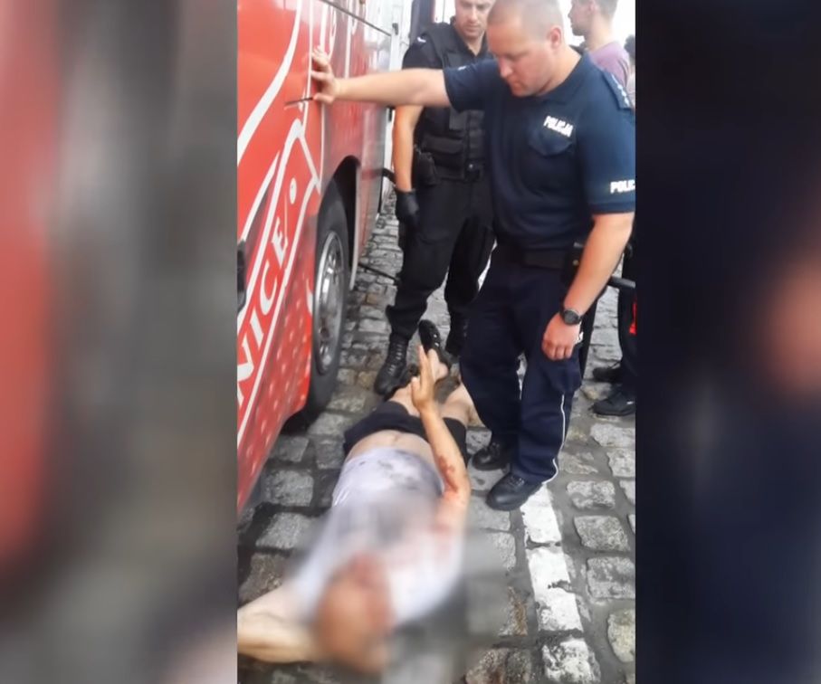 Oskarżył policjantów o pobicie. Z wideo wynika co innego