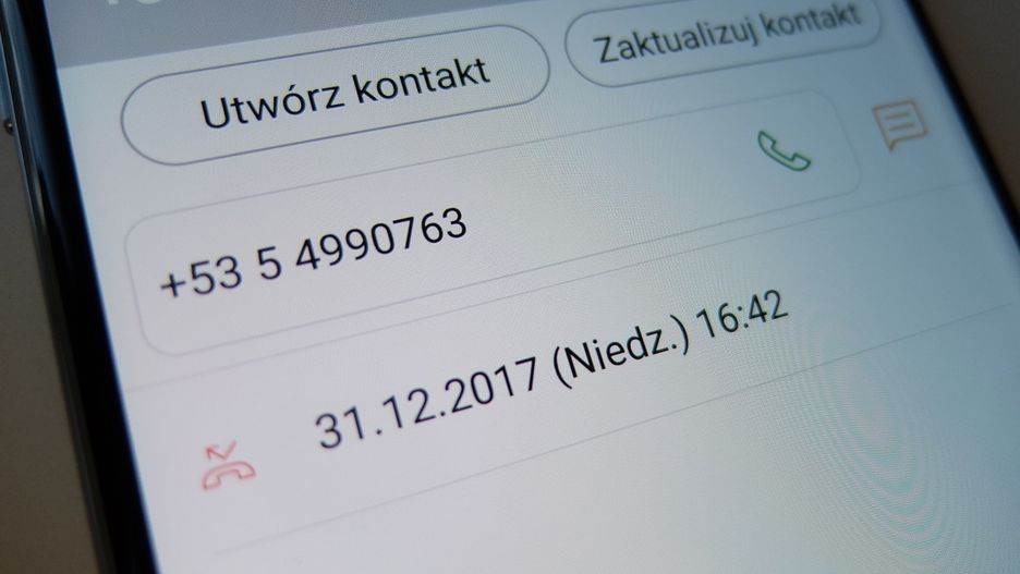 Klienci Orange nie zapłacą za telefony na numery oszustów