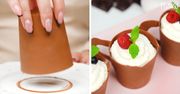 Kubeczki z czekolady z bitą śmietaną. Ten przepis pokochały miliony