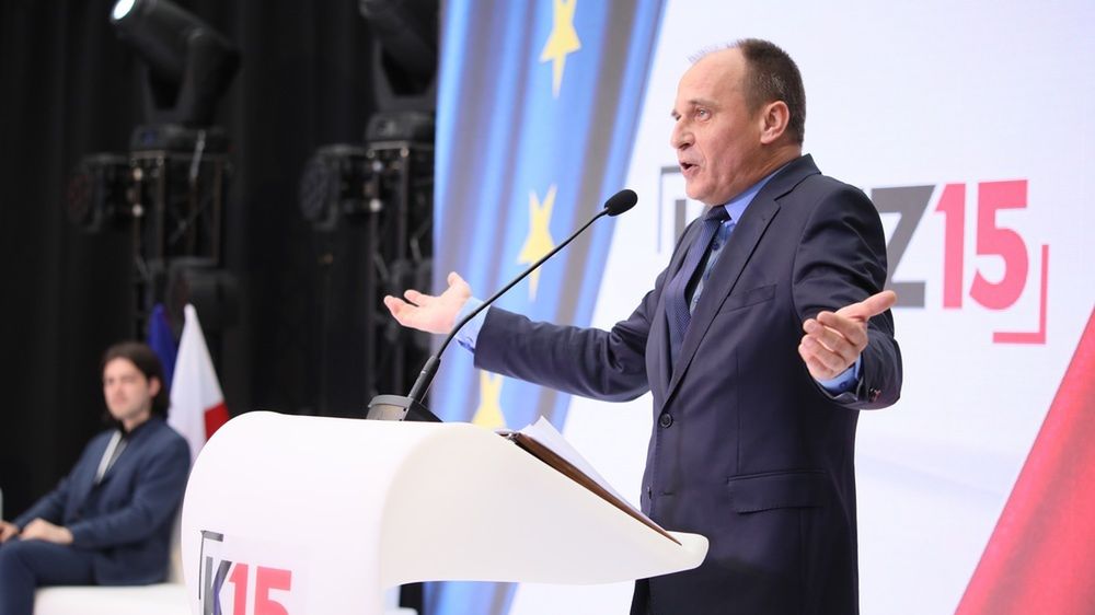 Paweł Kukiz zapowiada swoim wyborcom, że najważniejsza jest dla niego równość obywateli UE. 