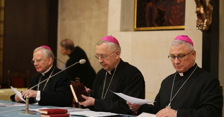 List Franciszka ws. pedofilii. Nadzwyczajne spotkanie biskupów