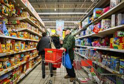 Polacy pozytywnie oceniają ograniczenia w handlu. Najbardziej cieszą się wyborcy PiS