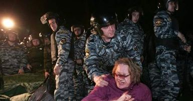 Protest oszukanych przez firmy mieszkaniowe rozpędzono w Moskwie