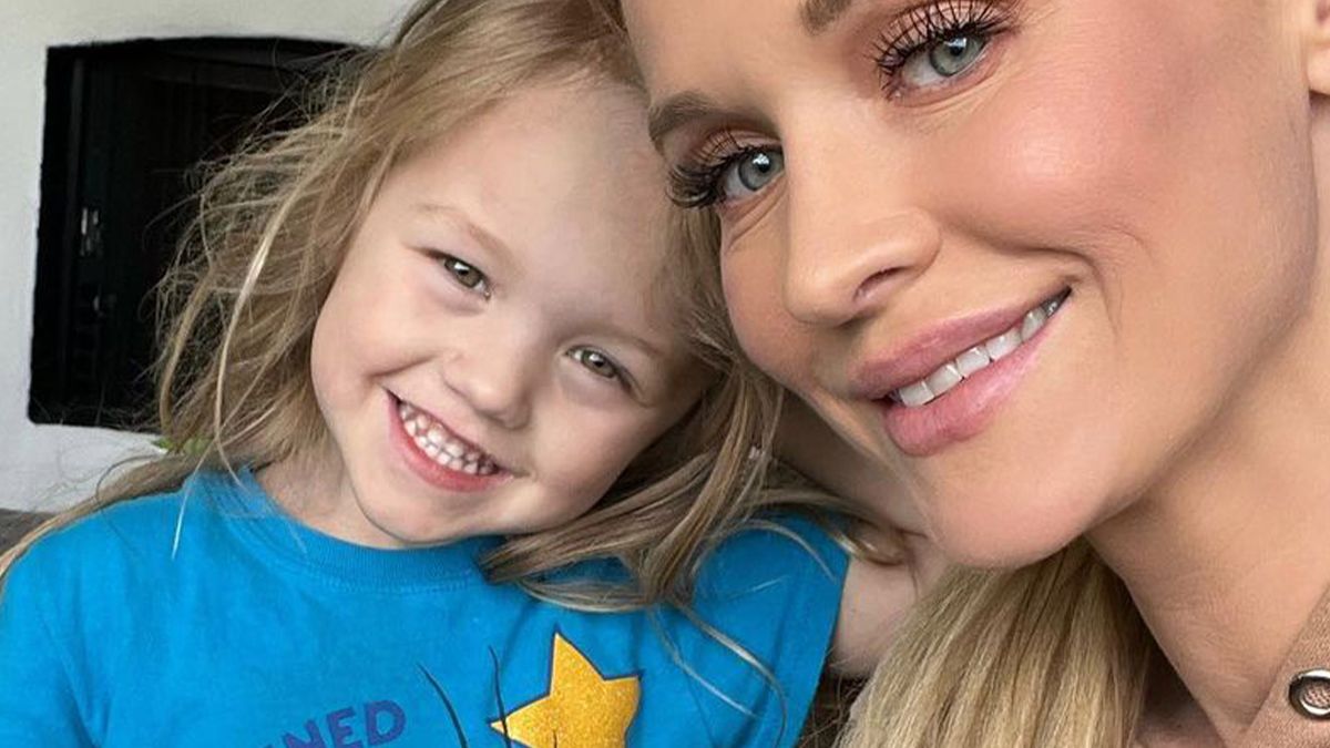 Joanna Krupa i Asha w od rana buszowały w ogródku