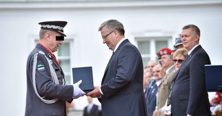 B. dowódca sił zbrojnych Lech M. zatrzymany przez Żandarmerię Wojskową