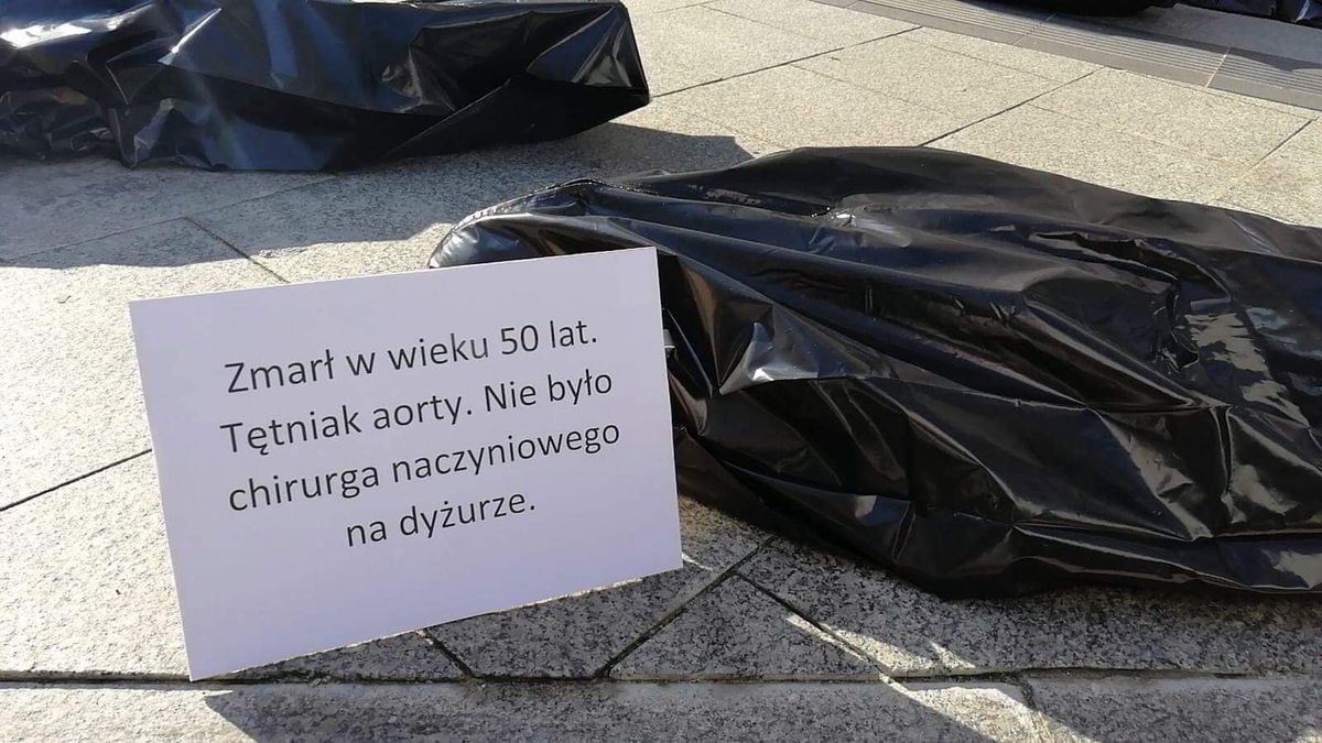 Ten przekaz miał wstrząsnąć opinią publiczną.