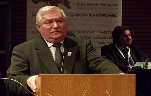 Lech Wałęsa porównuje się do papieża. W komentarzach zawrzało