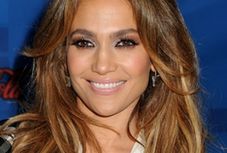 Lopez z brzuchem na wierzchu!