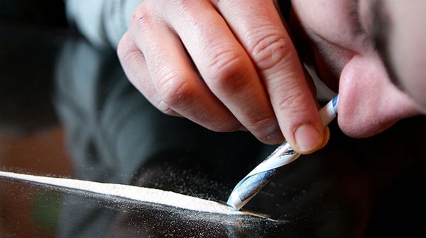 Brytyjczycy kupują najwięcej narkotyków i używek przez internet