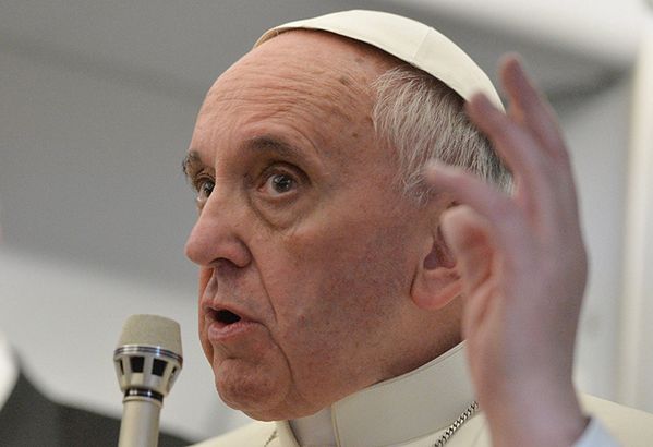 Papież apeluje o pokój w Syrii i występuje przeciwko użyciu siły