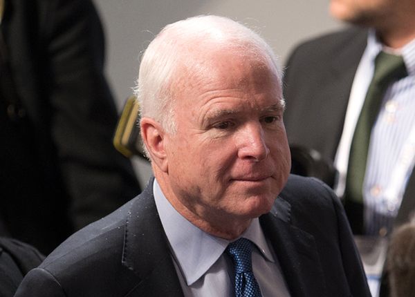 Objęty sankcjami John McCain: anuluję wczasy na Syberii