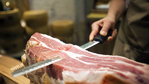 Na polski rynek trafiło skażone mięso?