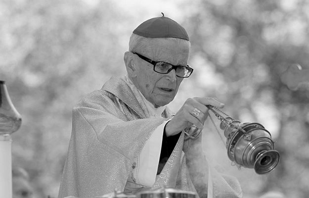 Kardynał Franciszek Macharski nie żyje. Były metropolita krakowski i przyjaciel Jana Pawła II zmarł w wieku 89 lat. Będzie pochowany na Wawelu