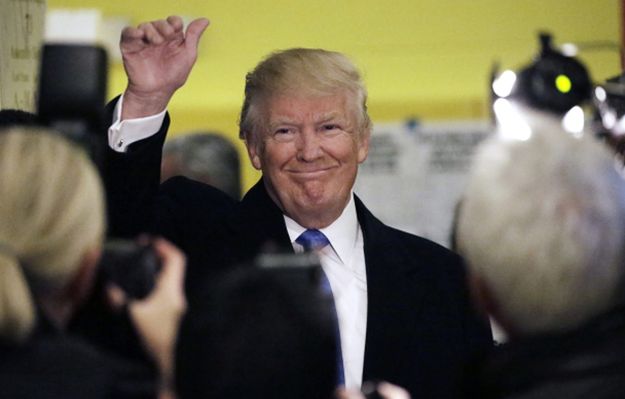 Donald Trump prezydentem. Adrian Zandberg w #dziejesienazywo: miliarder założył czapkę i udaje kierowcę z Wisconsin