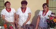 Panie z Koła Gospodyń Wiejskich zostały youtuberkami. Uczą gotować śląskie potrawy
