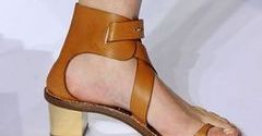 Buty Chloe - nadchodzi lato 2011