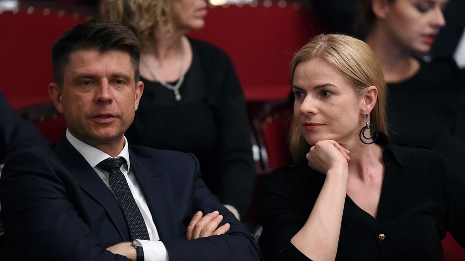 Ryszard Petru i Joanna Schmidt przed koncertem w Filharmonii Narodowej w Warszawie w kwietniu 2017 r.
