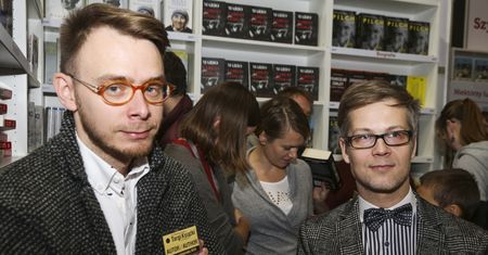 Jacek Dehnel i Piotr Tarczyński wzięli ślub. "Jesteśmy mężem i mężem"