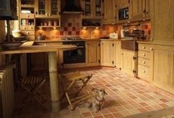 Płytki podłogowe do kuchni: terakota