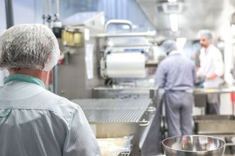 Firmy przetwarzające żywność mają problem z HACCP-em. Toną w papierach, zamiast korzystać z technologii