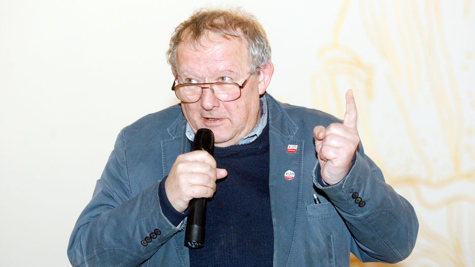 Adam Michnik apeluje w "Die Welt" do dziennikarzy i publicystów, by nie ulegali naciskom