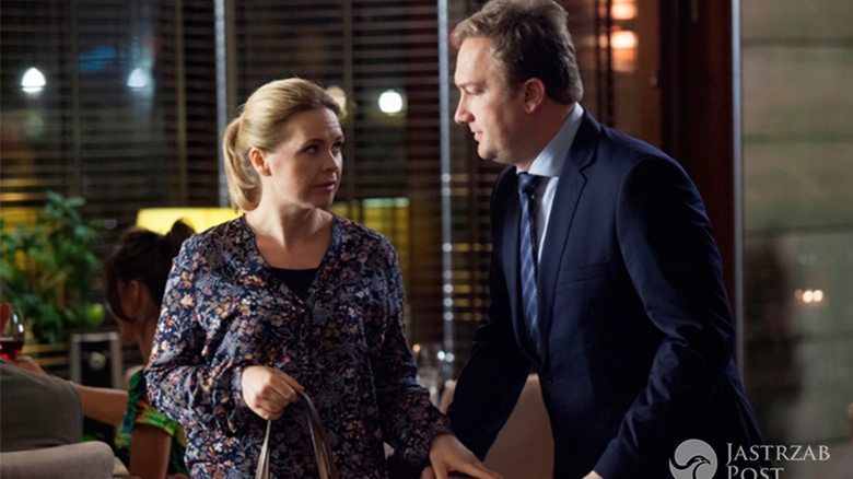 Zaręczyny Anki (Magdalena Stużyńska) i Pawła (Bartek Kasprzykowski) w 78 odcinku "Przyjaciółek"