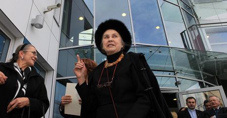 Filantropka czy łowczyni majątków? Tajemnice najbogatszej Polki na świecie