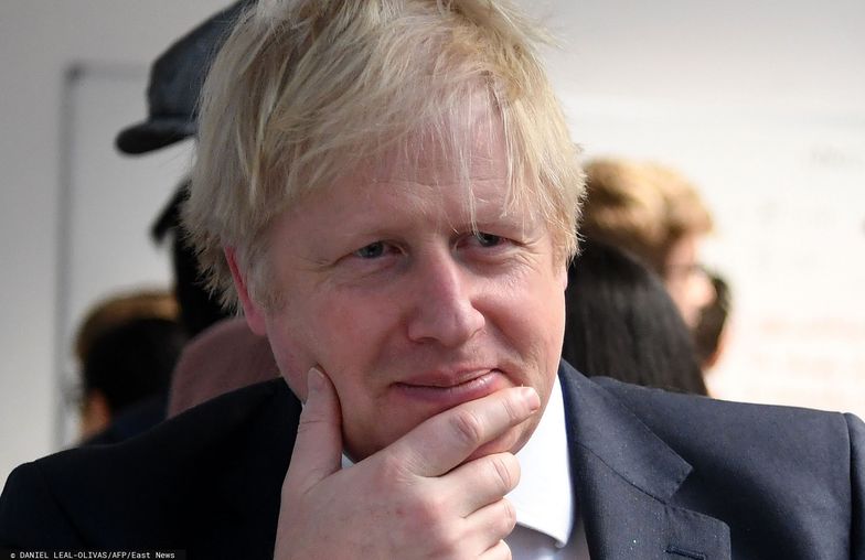 Premier Boris Johnson zdecydował się na kompromis. 
