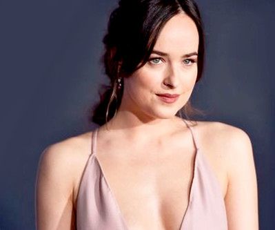 Wyzwolona, odmieniona. Dakota Johnson uwielbia dziś opowiadać o seksie