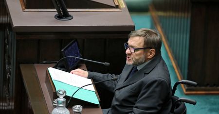 "Stajemy w obronie ograbianych przez PiS". Polityczne starcie o Fundusz Solidarnościowy
