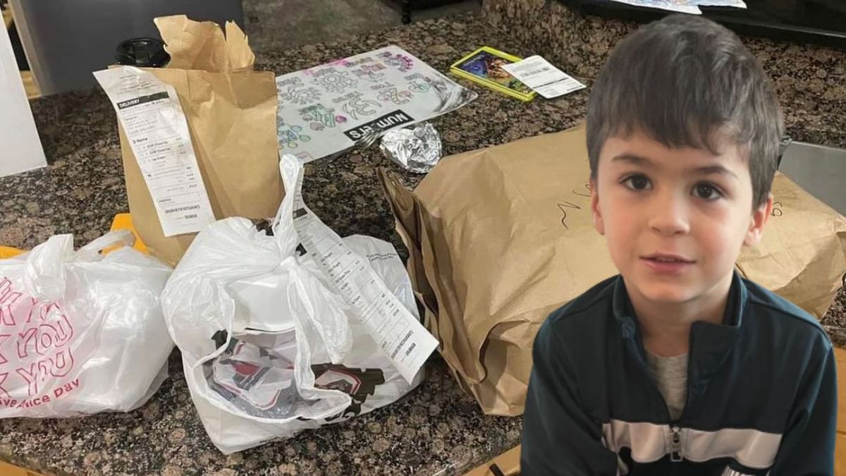 Chłopiec zabrał telefon- Pyszności/ źródło: Keith Stonehouse