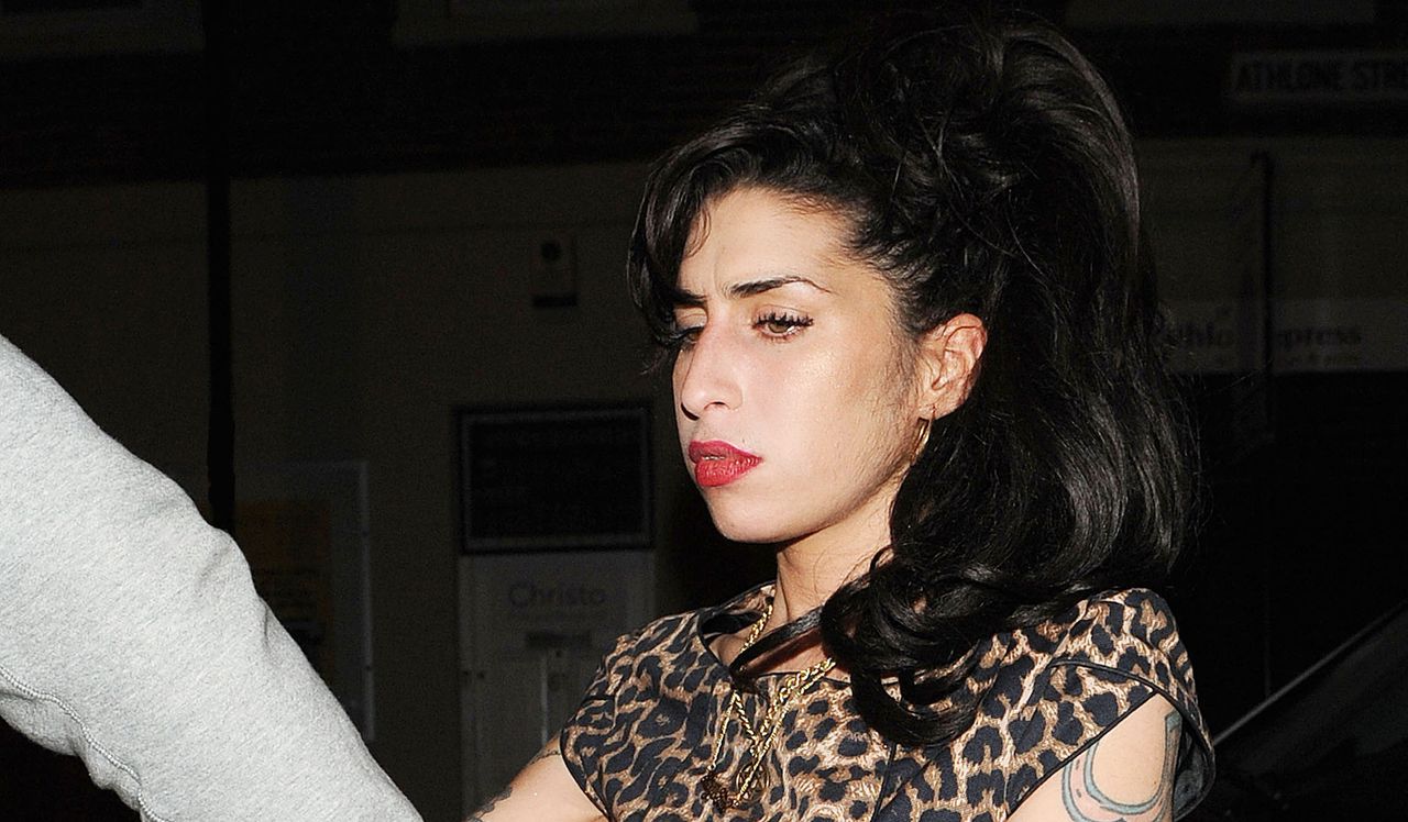 Były mąż Amy Winehouse domaga się odszkodowania. Rodzina jest oburzona